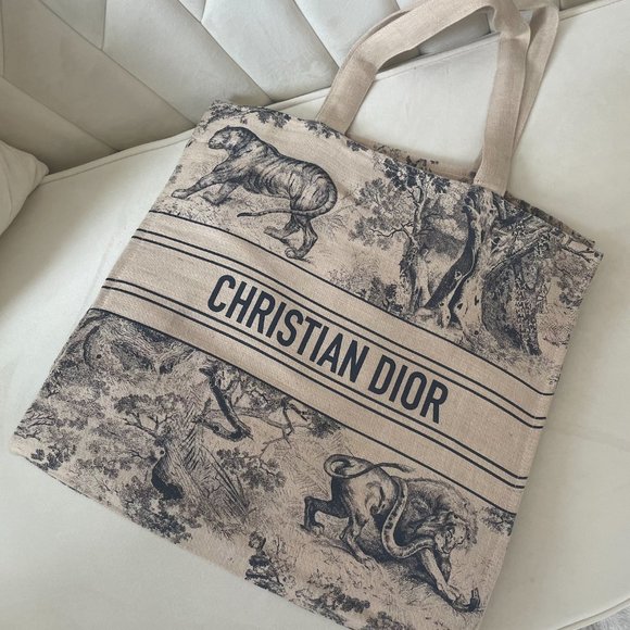 Dior Handbags - Authentic Christian Dior Linen Book Tote